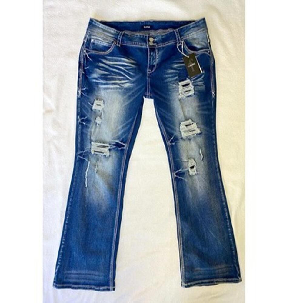 NWT Flamingo women’s dark jeans with distressing size 16-18 xxxl
